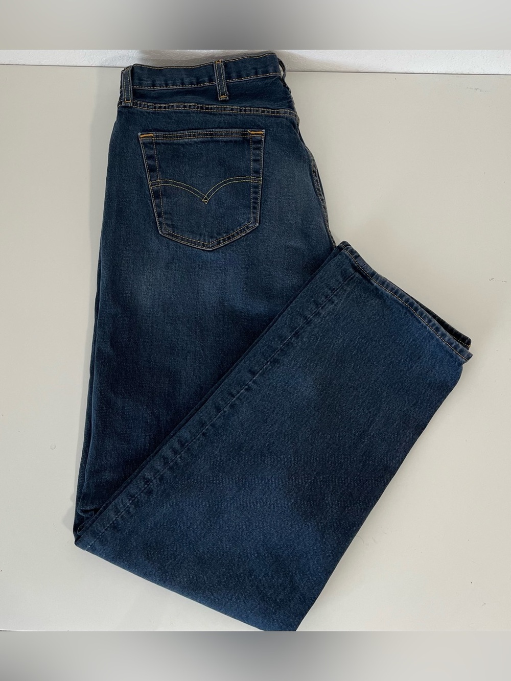Levi’s 501 Original Fit Men’s Jeans 5 button closure 38x34 dark wash